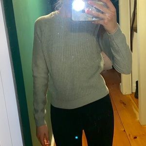 grey Aeropostale sweater